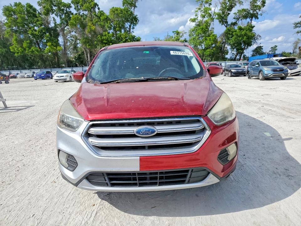 48315626 :رقم المزاد ، 1FMCU0GD9HUE86785 vin ، 2017 Ford Escape مزاد بيع