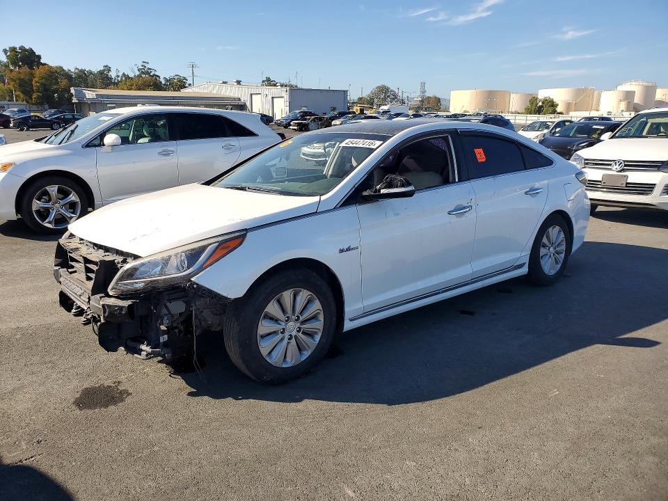 Продаж на аукціоні авто 2017 Hyundai Sonata Hybrid, vin: KMHE24L17HA058099, номер лоту: 45447416