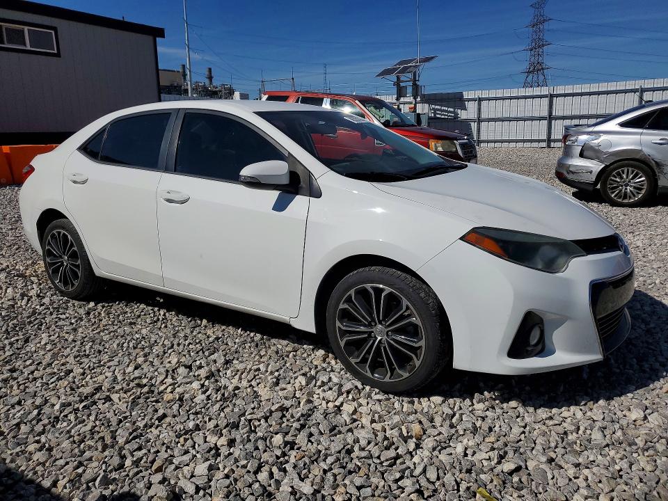 46333126 :رقم المزاد ، 5YFBURHE9FP231379 vin ، 2015 Toyota Corolla مزاد بيع