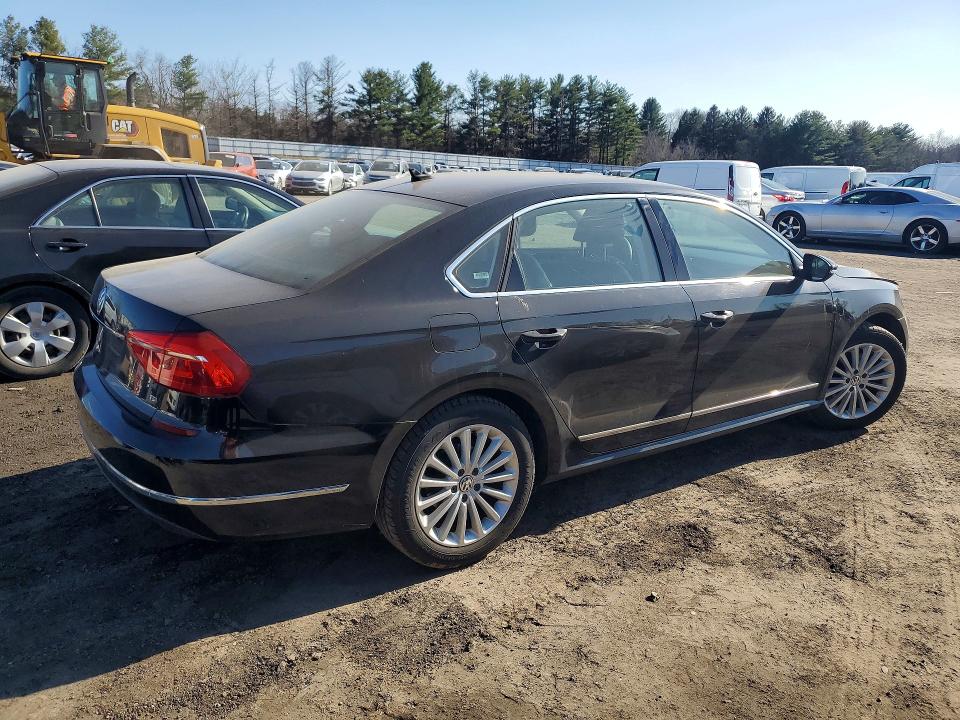 Продажа на аукционе авто 2016 Volkswagen Passat, vin: 1VWBT7A33GC031735, номер лота: 41991036