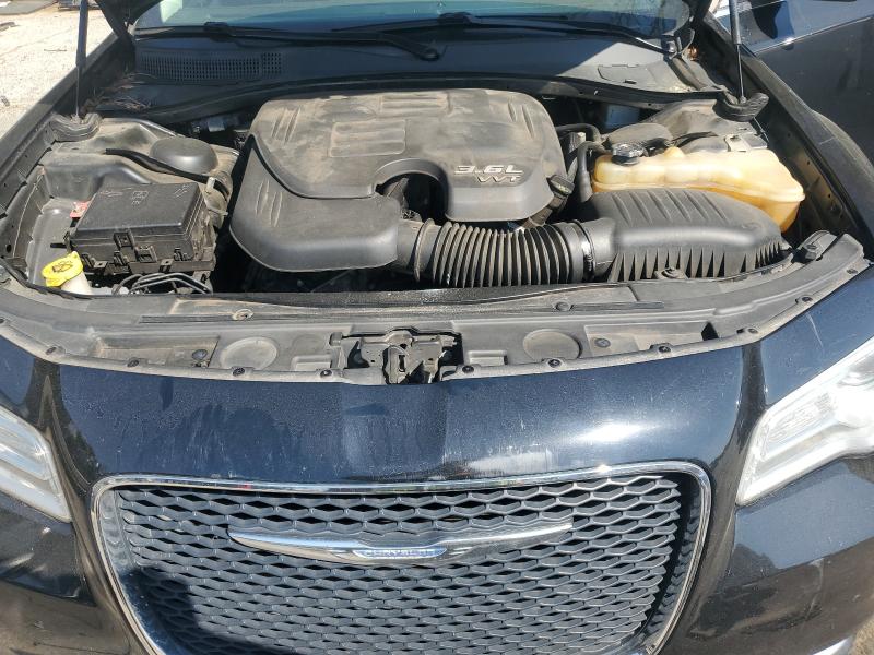 45988356 :رقم المزاد ، 2C3CCAAG9JH165052 vin ، 2018 Chrysler 300 مزاد بيع