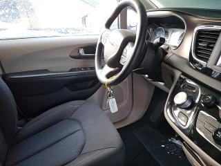 98830235 :رقم المزاد ، 2C4RC1AG0LR118625 vin ، 2020 Chrysler Voyager مزاد بيع