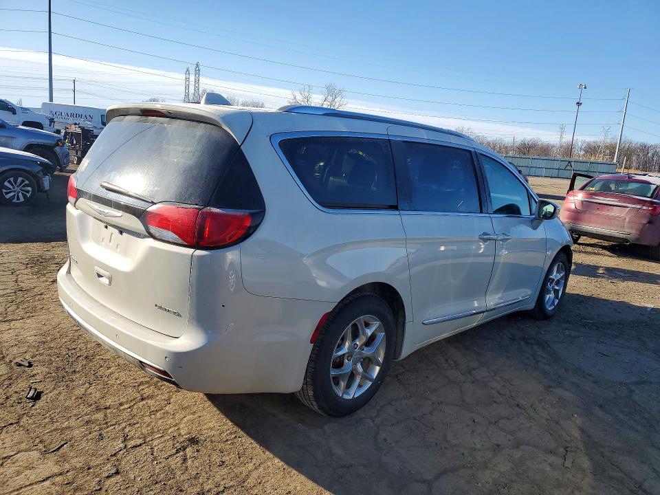 79564085 :رقم المزاد ، 2C4RC1GG0LR100598 vin ، 2020 Chrysler Pacifica مزاد بيع