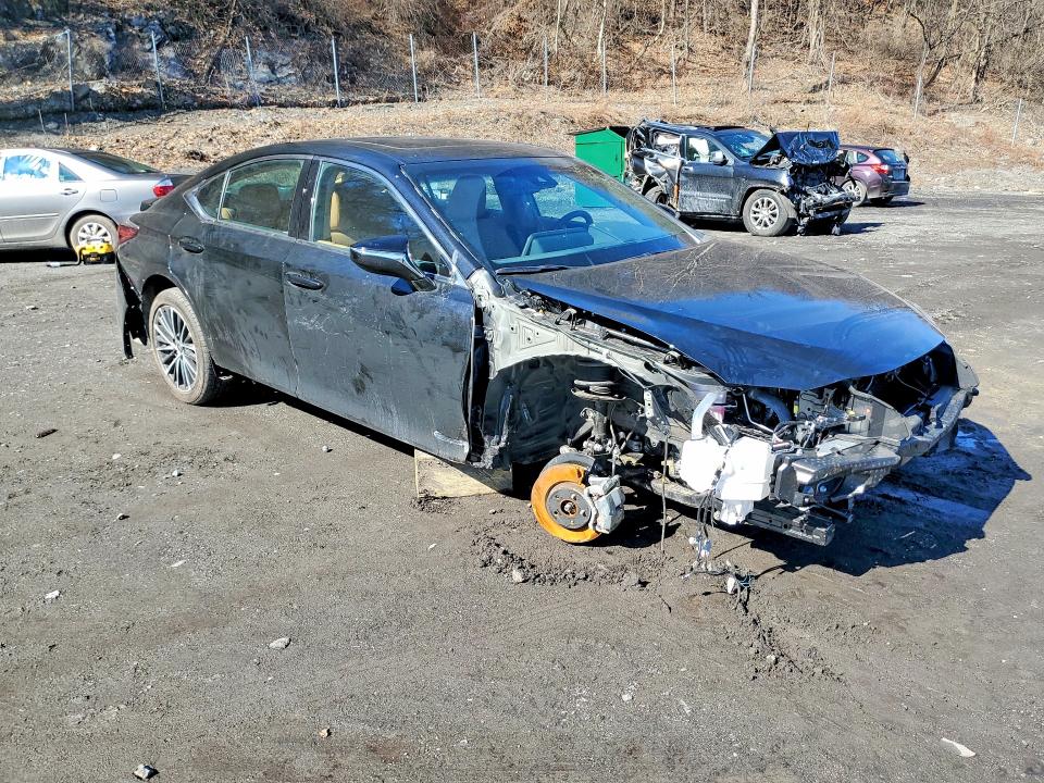 79817735 :رقم المزاد ، 58ADZ1B18SU201390 vin ، 2025 Lexus Es 350 مزاد بيع