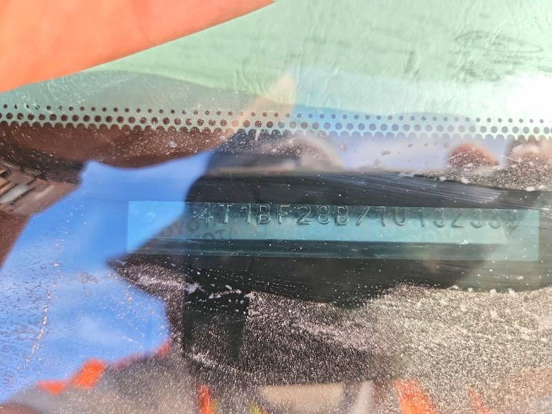 2001 Toyota Avalon მანქანა იყიდება აუქციონზე, vin: 4T1BF28B71U132333, აუქციონის ნომერი: 46321426