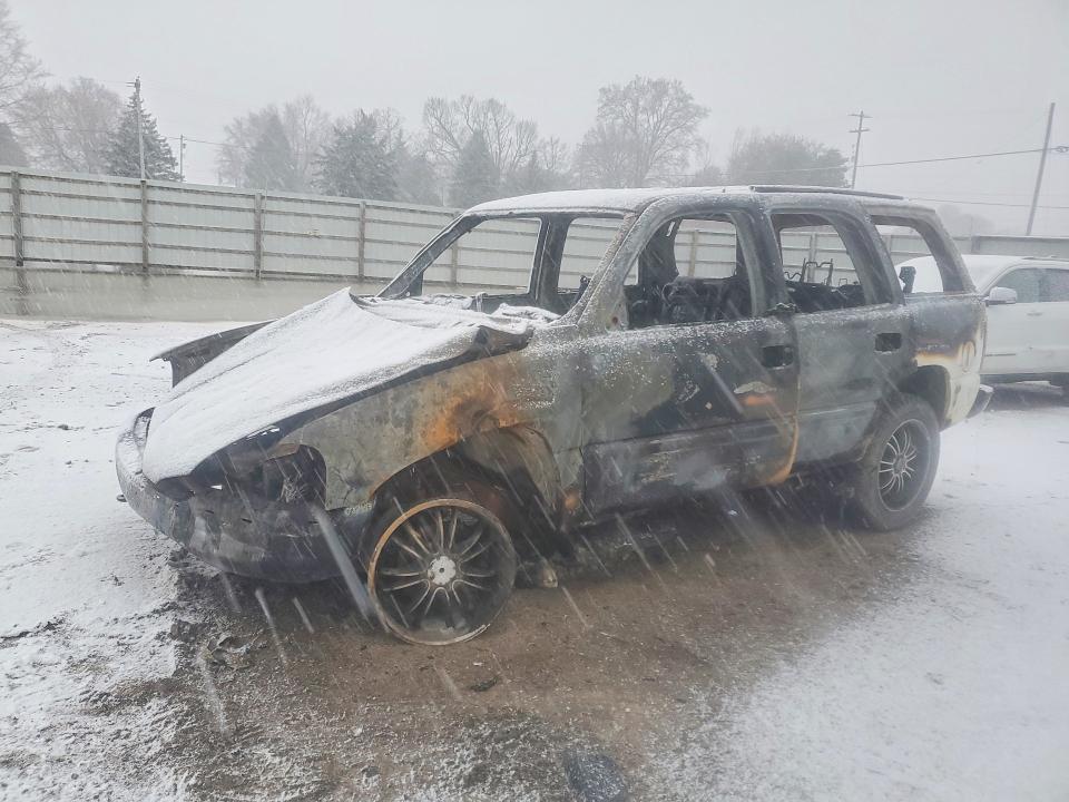 45446156 :رقم المزاد ، 1GKEK13TX6J106572 vin ، 2006 Gmc Yukon مزاد بيع