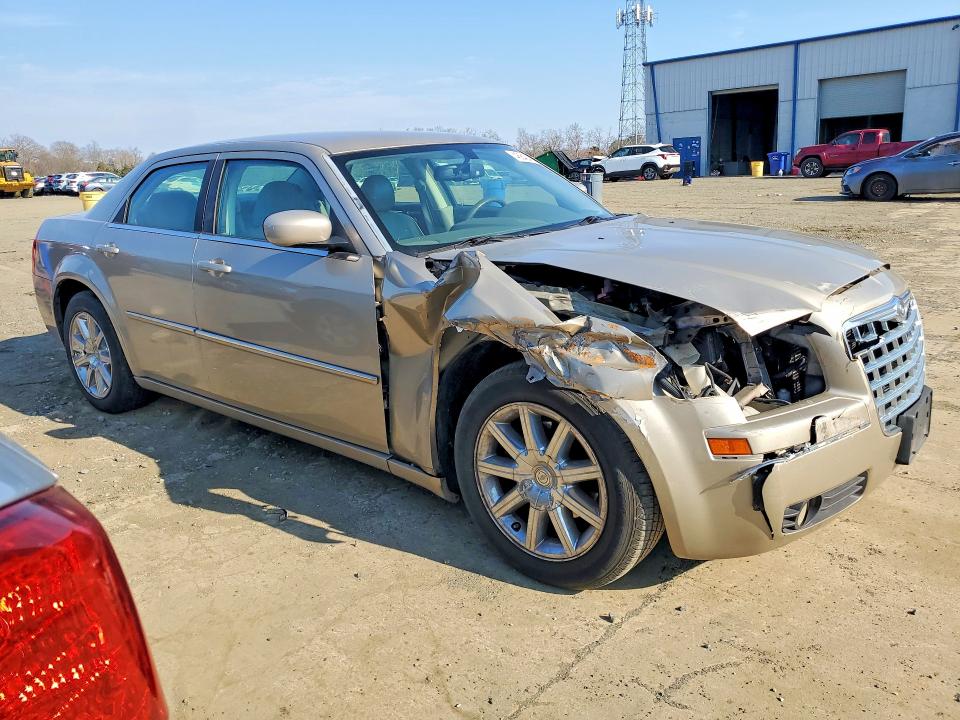 2009 Chrysler 300 მანქანა იყიდება აუქციონზე, vin: 2C3LA53V89H506347, აუქციონის ნომერი: 46840416