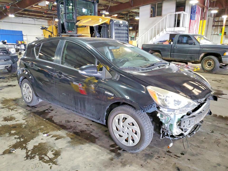 45446406 :رقم المزاد ، JTDKDTB36G1122131 vin ، 2016 Toyota Prius C مزاد بيع