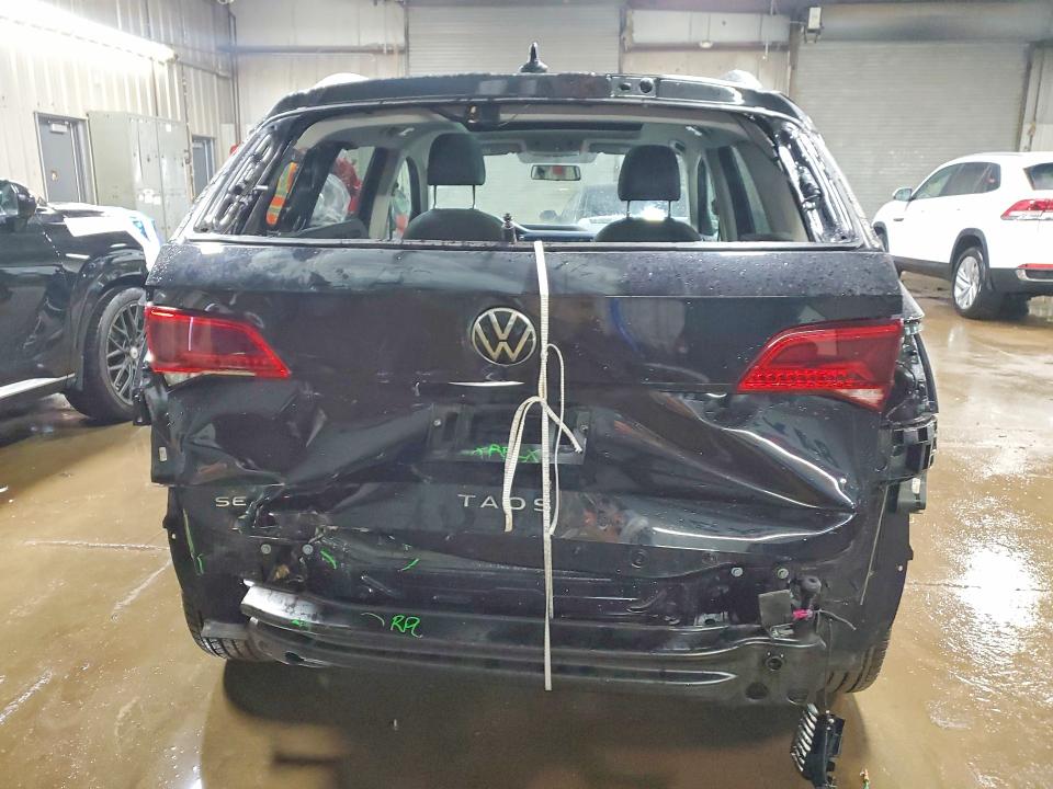 Продажа на аукционе авто 2022 Volkswagen Taos, vin: 3VVTX7B24NM066802, номер лота: 79653625