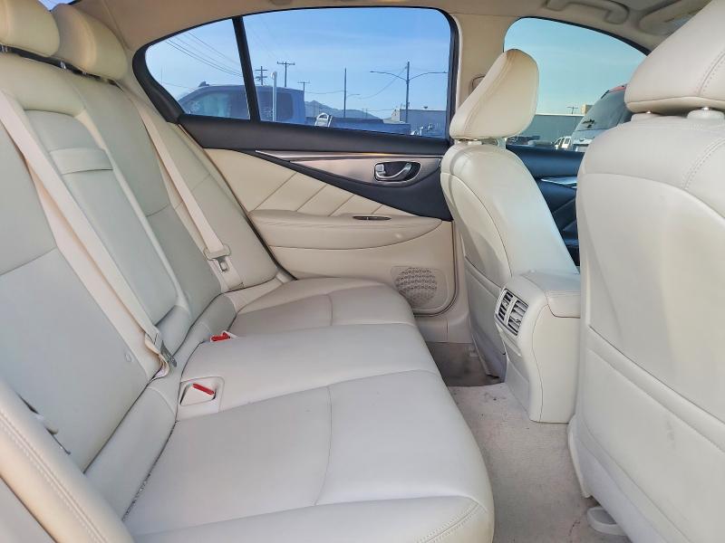 45548706 :رقم المزاد ، JN1BV7AP4FM358950 vin ، 2015 Infiniti Q50 مزاد بيع