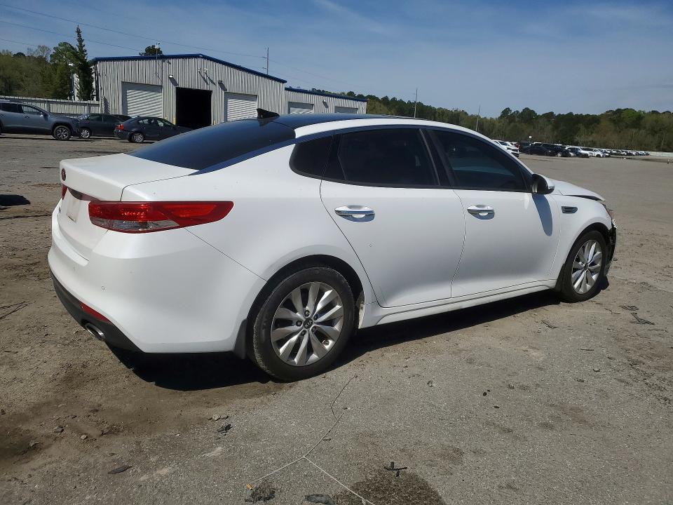 2016 Kia Optima მანქანა იყიდება აუქციონზე, vin: 5XXGU4L36GG040141, აუქციონის ნომერი: 46548696