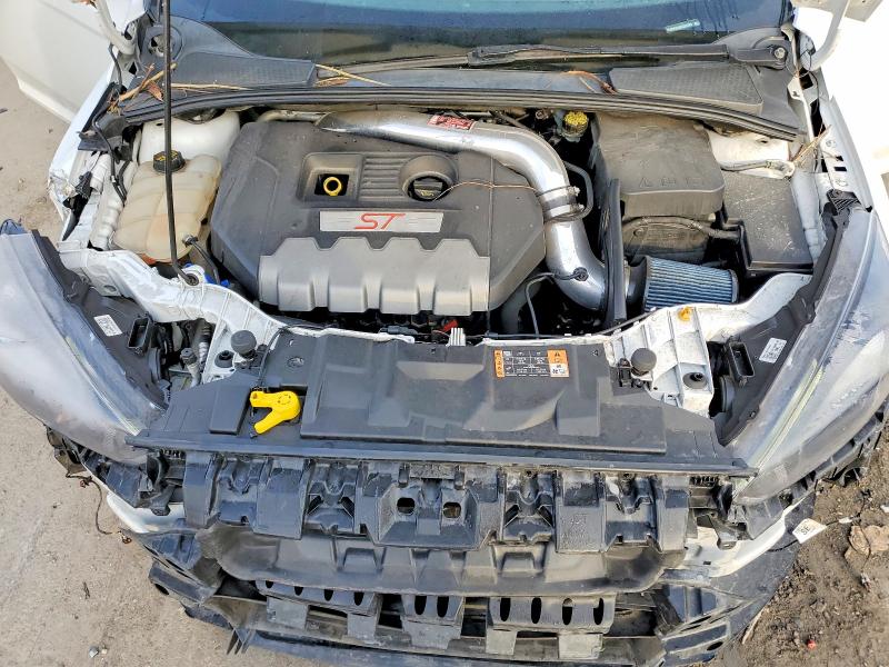 2017 Ford Focus მანქანა იყიდება აუქციონზე, vin: 1FADP3L96HL281259, აუქციონის ნომერი: 46915496