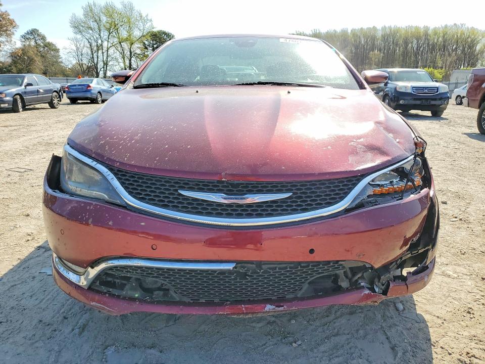 47807266 :رقم المزاد ، 1C3CCCCG6FN628062 vin ، 2015 Chrysler 200 مزاد بيع