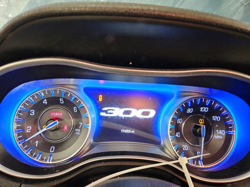 79753135 :رقم المزاد ، 2C3CCAAG3JH320565 vin ، 2018 Chrysler 300 مزاد بيع