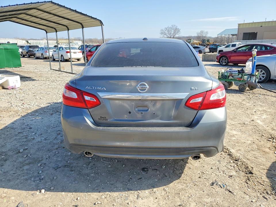Продажа на аукционе авто 2017 Nissan Altima, vin: 1N4AL3AP0HC283976, номер лота: 42014106