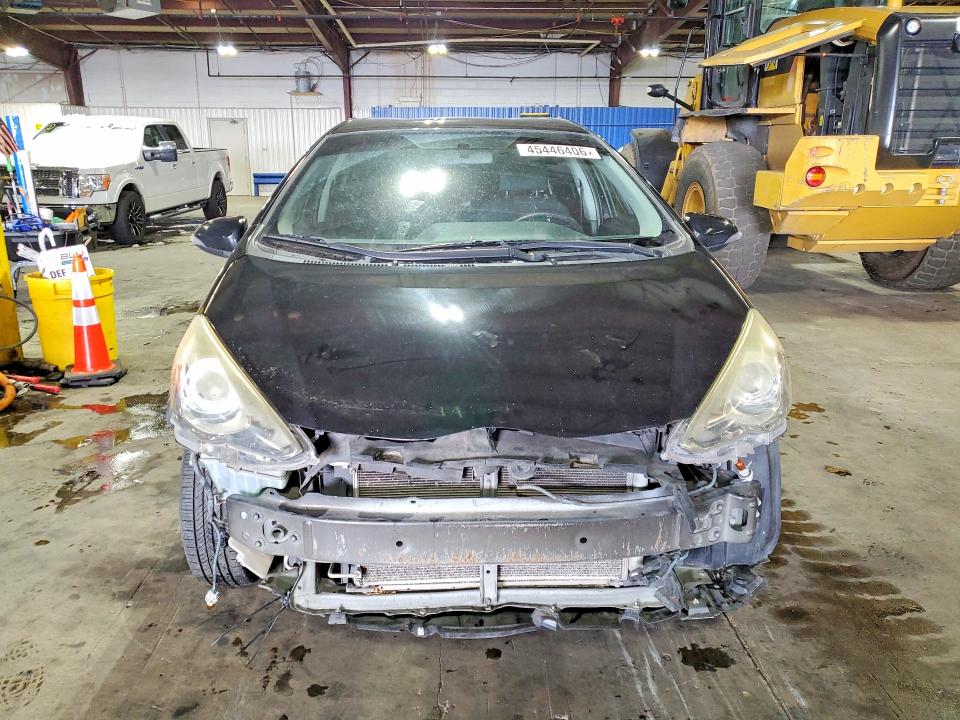 45446406 :رقم المزاد ، JTDKDTB36G1122131 vin ، 2016 Toyota Prius C مزاد بيع