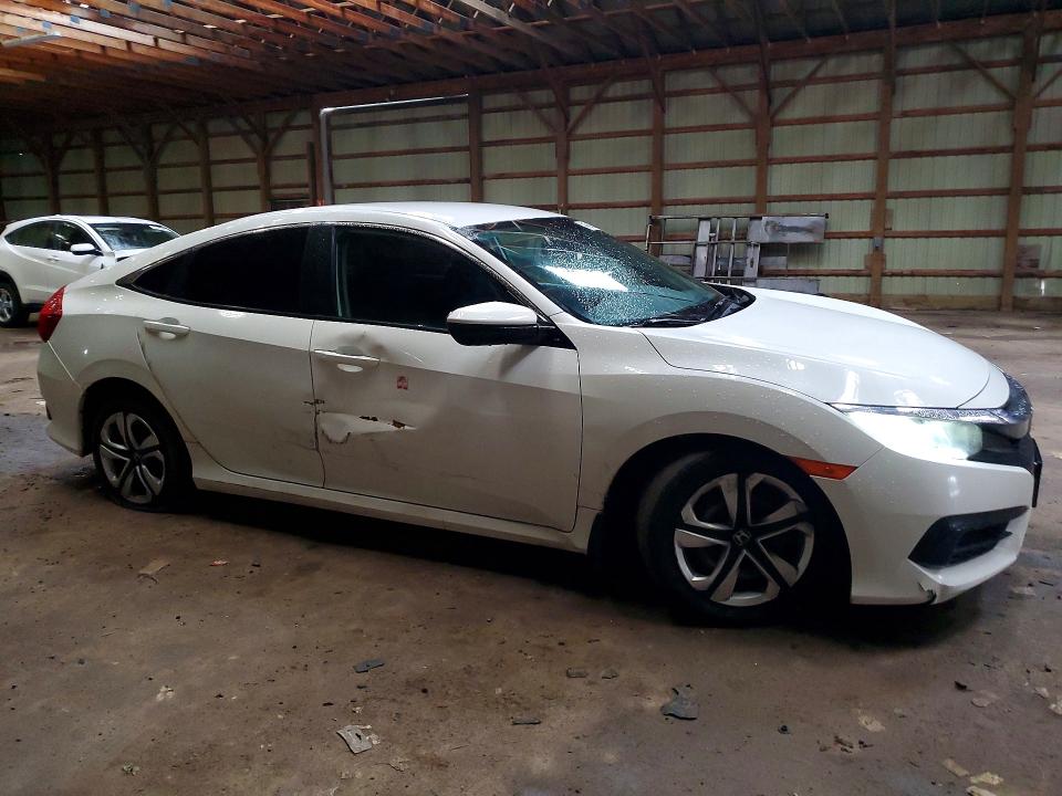 Aukcja sprzedaży 2018 Honda Civic, vin: 2HGFC2F57JH000303, numer aukcji: 41831956