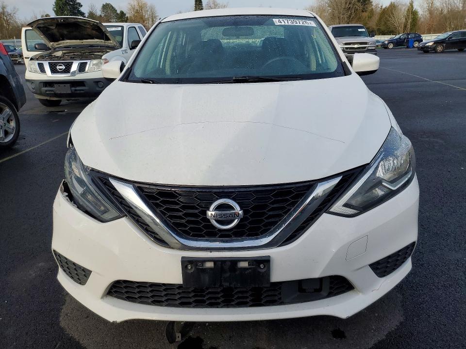 41739726 :رقم المزاد ، 3N1AB7AP2KY258955 vin ، 2019 Nissan Sentra مزاد بيع
