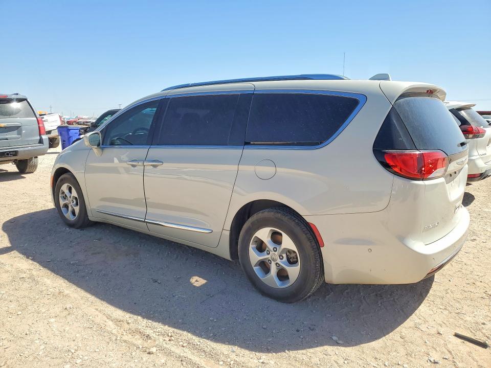 Продажа на аукционе авто 2017 Chrysler Pacifica, vin: 2C4RC1EG3HR832718, номер лота: 45924066