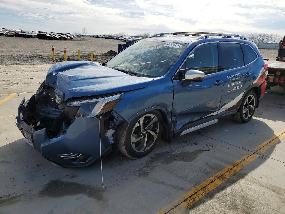Продаж на аукціоні авто 2023 Subaru Forester, vin: JF2SKARC6PH479043, номер лоту: 47171316