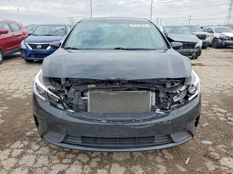 2017 Kia Forte მანქანა იყიდება აუქციონზე, vin: 3KPFK4A76HE143500, აუქციონის ნომერი: 47212816