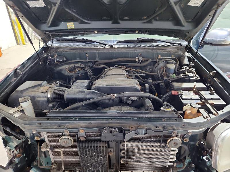 2000 Toyota Tundra მანქანა იყიდება აუქციონზე, vin: 5TBBT4412YS076461, აუქციონის ნომერი: 46265866
