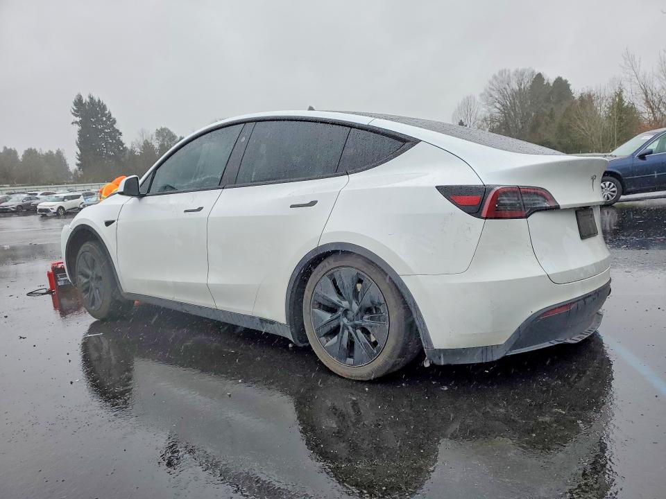 2024 Tesla Model Y მანქანა იყიდება აუქციონზე, vin: 7SAYGAEE4RF124542, აუქციონის ნომერი: 46072066