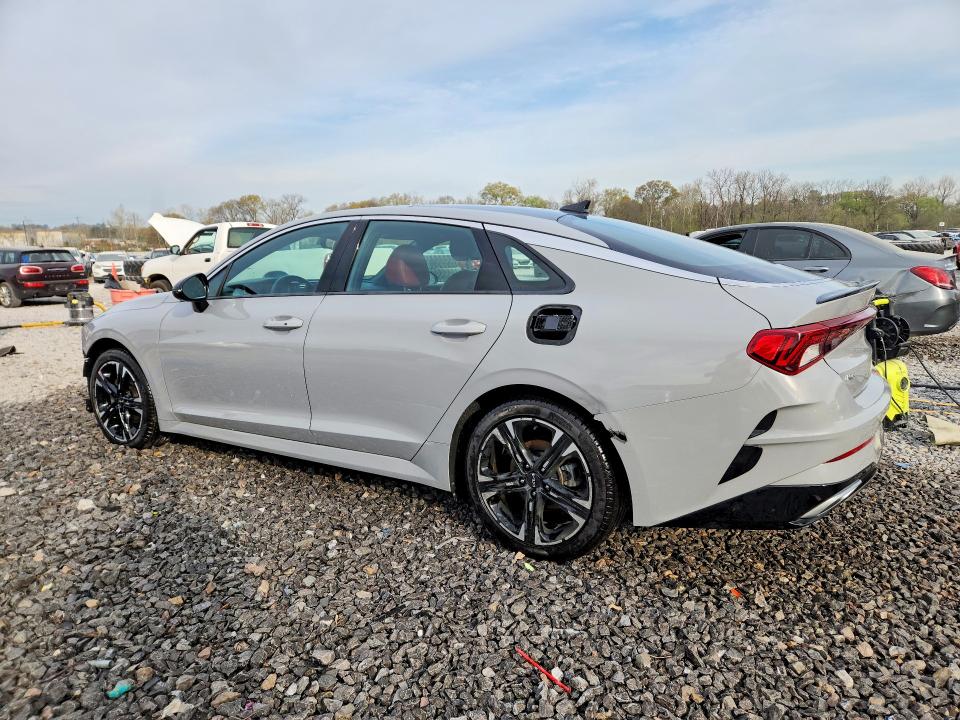 2022 Kia K5 მანქანა იყიდება აუქციონზე, vin: 5XXG64J25NG114327, აუქციონის ნომერი: 47070456