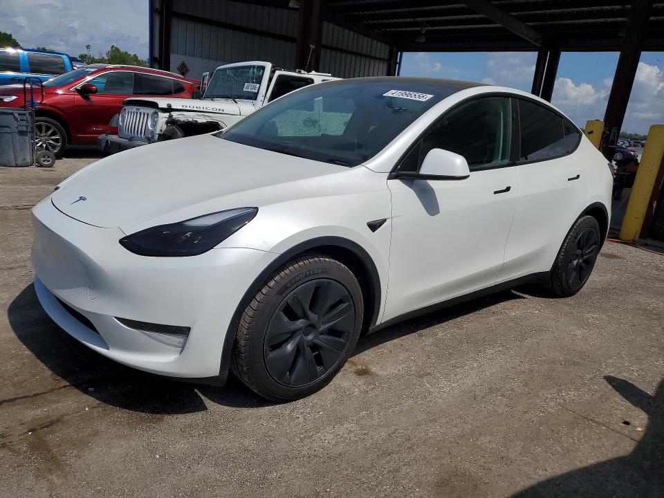 Продажа на аукционе авто 2024 Tesla Model Y, vin: 7SAYGDEE4RA333052, номер лота: 41996556