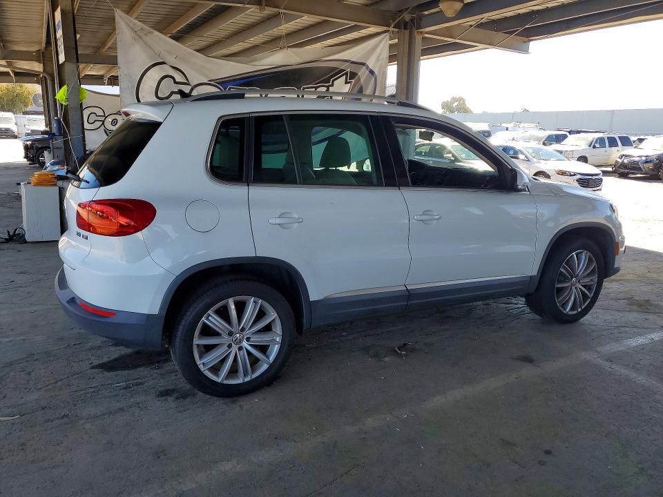 Продажа на аукционе авто 2015 Volkswagen Tiguan, vin: WVGAV7AX7FW569715, номер лота: 46118106