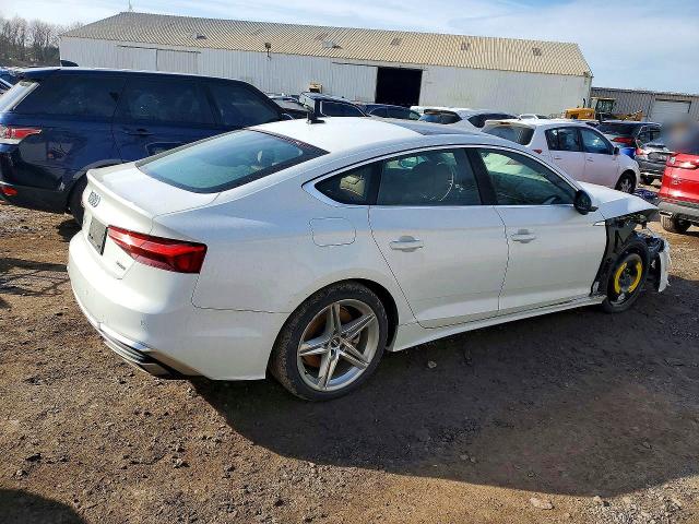 2021 Audi A5 მანქანა იყიდება აუქციონზე, vin: WAUFACF53MA025094, აუქციონის ნომერი: 47065816