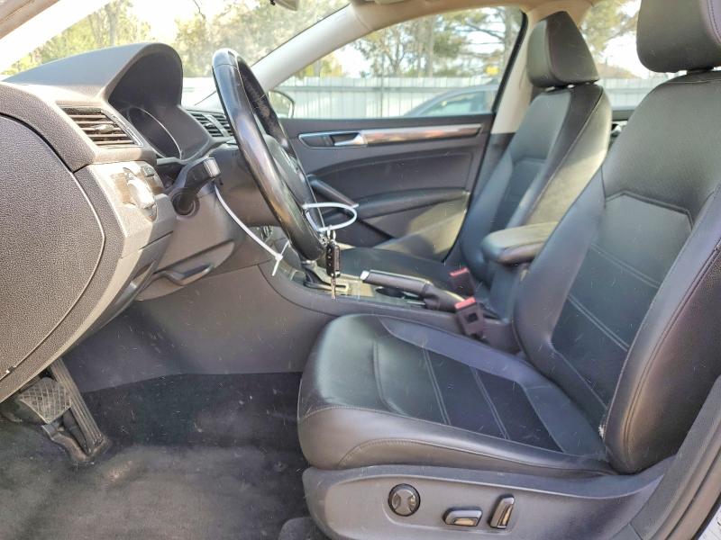 2018 Volkswagen Passat მანქანა იყიდება აუქციონზე, vin: 1VWBA7A33JC021588, აუქციონის ნომერი: 47558446