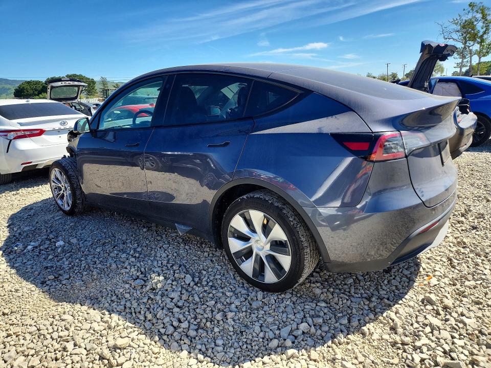 45765076 :رقم المزاد ، 7SAYGDEE7PF632888 vin ، 2023 Tesla Model Y مزاد بيع