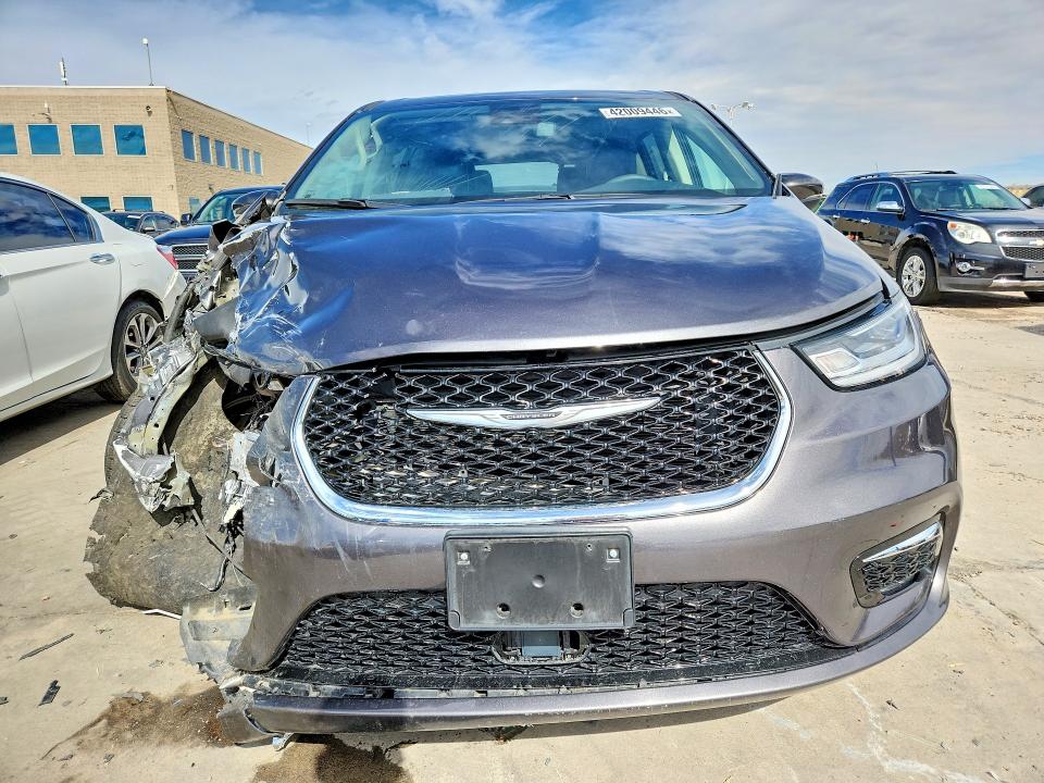 Продажа на аукционе авто 2023 Chrysler Pacifica, vin: 2C4RC1L77PR611690, номер лота: 42009446