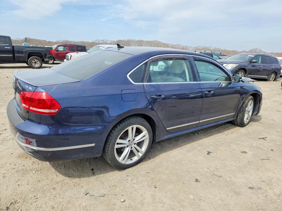 47444066 :رقم المزاد ، 1VWCT7A36EC060129 vin ، 2014 Volkswagen Passat مزاد بيع