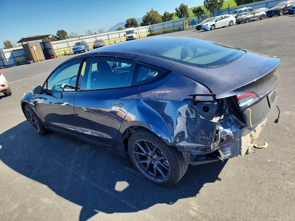 Продажа на аукционе авто 2023 Tesla Model 3, vin: 5YJ3E1EA9PF681454, номер лота: 46994246