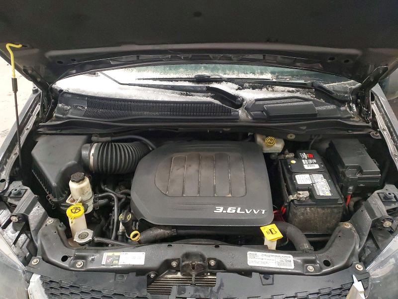 46101446 :رقم المزاد ، 2C4RDGEG3JR216507 vin ، 2018 Dodge Grand Caravan مزاد بيع