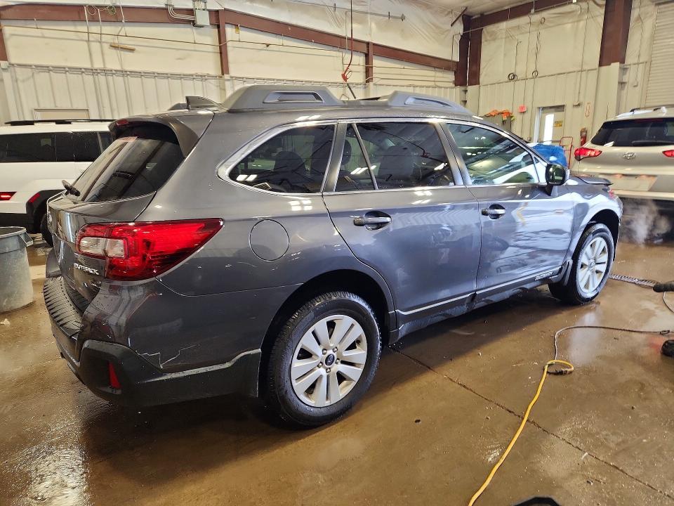 Продажа на аукционе авто 2018 Subaru Outback, vin: 4S4BSACC4J3350550, номер лота: 46123216
