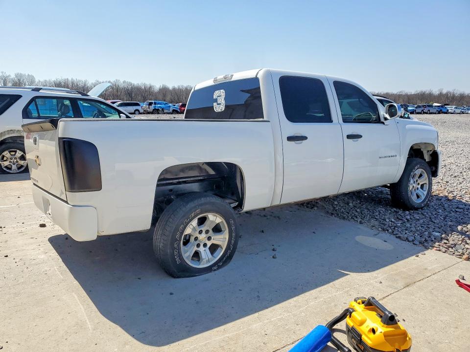 Продаж на аукціоні авто 2011 Chevrolet Silverado, vin: 3GCPCSE04BG242203, номер лоту: 47243876
