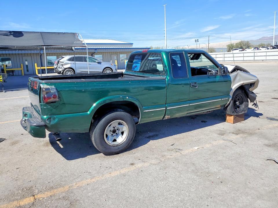 46043326 :رقم المزاد ، 1GCCS19W5YK203048 vin ، 2000 Chevrolet S Truck مزاد بيع