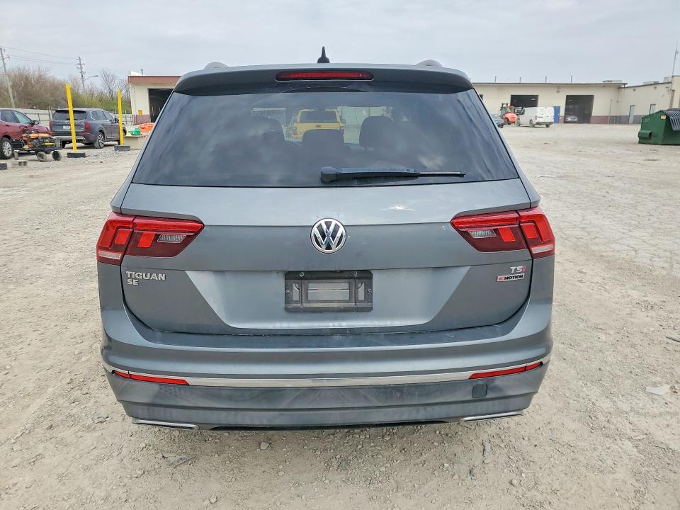 47861656 :رقم المزاد ، 3VV2B7AX5JM199926 vin ، 2018 Volkswagen Tiguan مزاد بيع