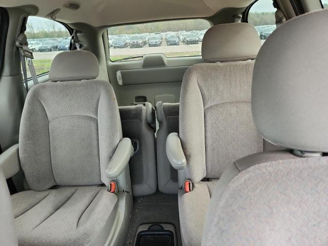 Продажа на аукционе авто 2002 Chrysler Town & Country, vin: 2C8GP74L22R648454, номер лота: 45615486