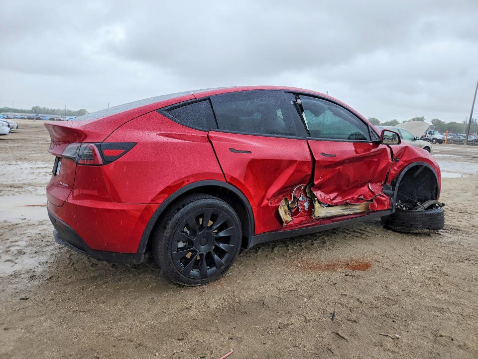 48482276 :رقم المزاد ، 7SAYGDEE5PA027281 vin ، 2023 Tesla Model Y مزاد بيع