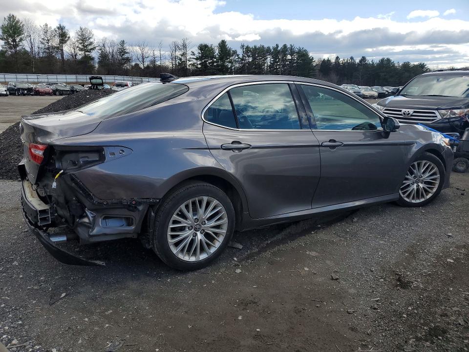 2019 Toyota Camry მანქანა იყიდება აუქციონზე, vin: 4T1B11HK6KU833150, აუქციონის ნომერი: 46459416