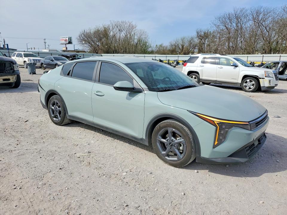 2025 Kia K4 მანქანა იყიდება აუქციონზე, vin: 3KPFT4DE9SE009112, აუქციონის ნომერი: 47940426