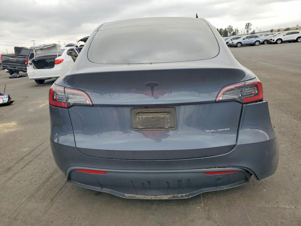 47905506 :رقم المزاد ، 7SAYGDEE8PA130484 vin ، 2023 Tesla Model Y مزاد بيع
