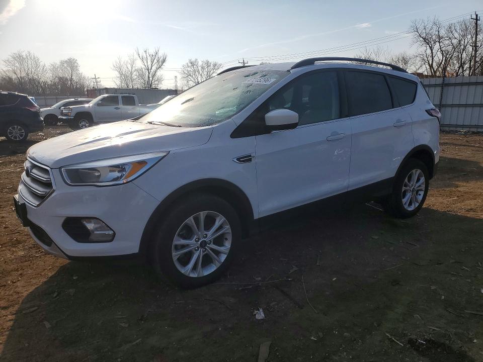 2018 Ford Escape მანქანა იყიდება აუქციონზე, vin: 1FMCU9GD1JUC28416, აუქციონის ნომერი: 47245296