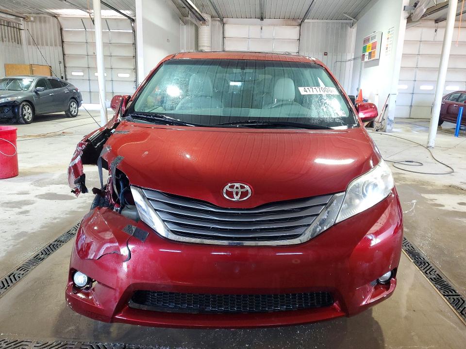 Продаж на аукціоні авто 2012 Toyota Sienna, vin: 5TDYK3DC9CS272714, номер лоту: 41717006