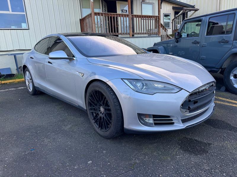 Продажа на аукционе авто 2013 Tesla Model S, vin: 5YJSA1CN1DFP26170, номер лота: 45570056