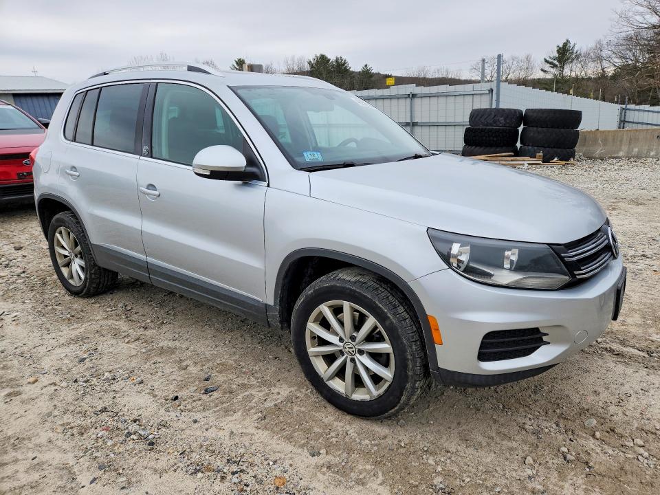 Продаж на аукціоні авто 2017 Volkswagen Tiguan, vin: WVGRV7AX2HW505667, номер лоту: 46296746